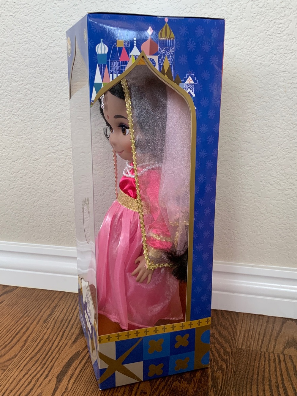 Disney India It’s a Small World Animator’s Collection Singing Doll New in Box - Picture 4 of 12